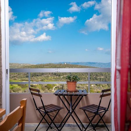 Thomas Hotel Monolithos  エクステリア 写真