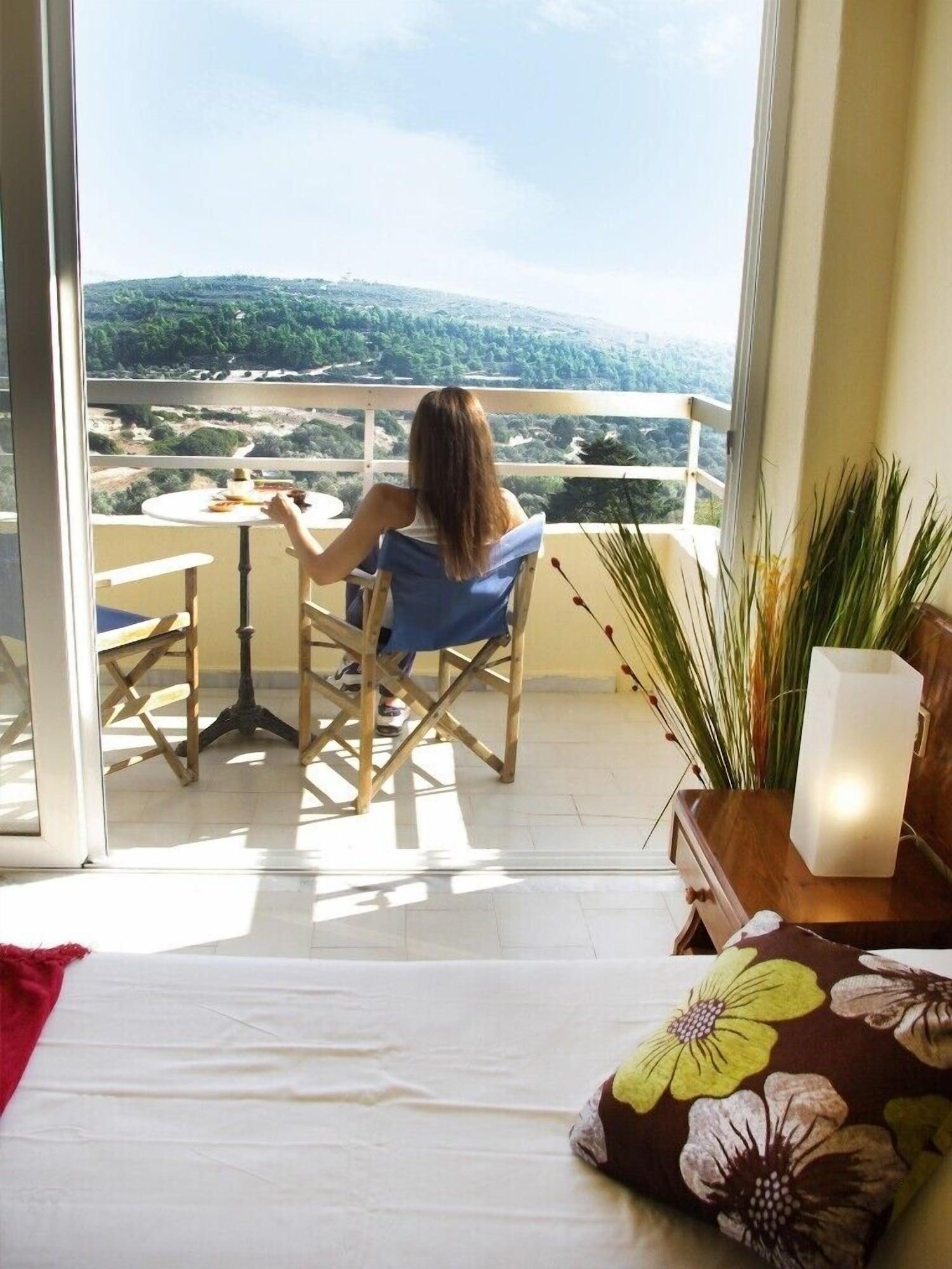 Thomas Hotel Monolithos  エクステリア 写真