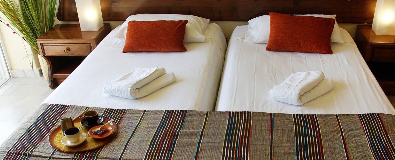 Thomas Hotel Monolithos  エクステリア 写真