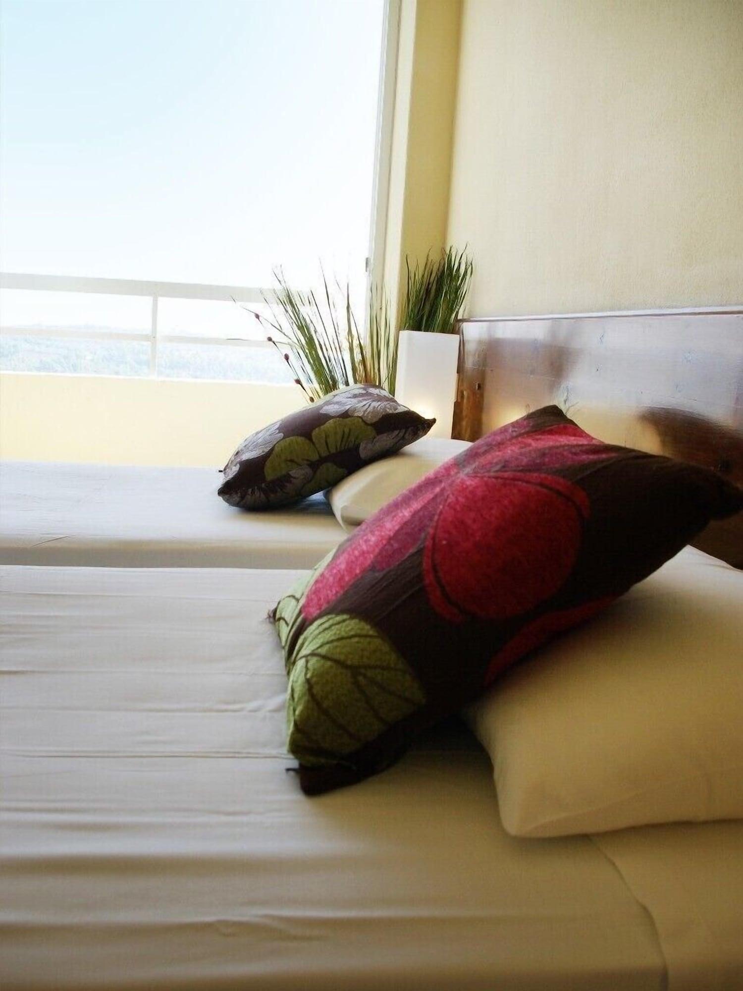 Thomas Hotel Monolithos  エクステリア 写真
