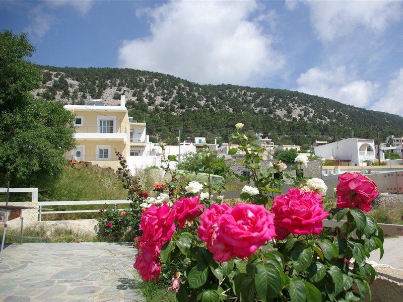 Thomas Hotel Monolithos  エクステリア 写真